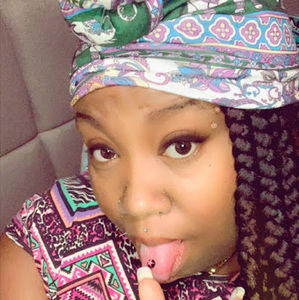 Meet your Posher, Shontia